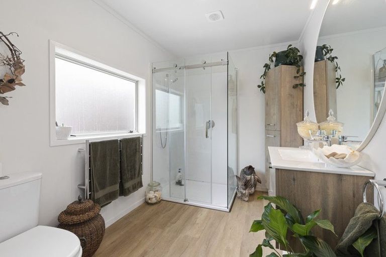 Photo of property in 1044 Awhitu Road, Pollok, Waiuku, 2683