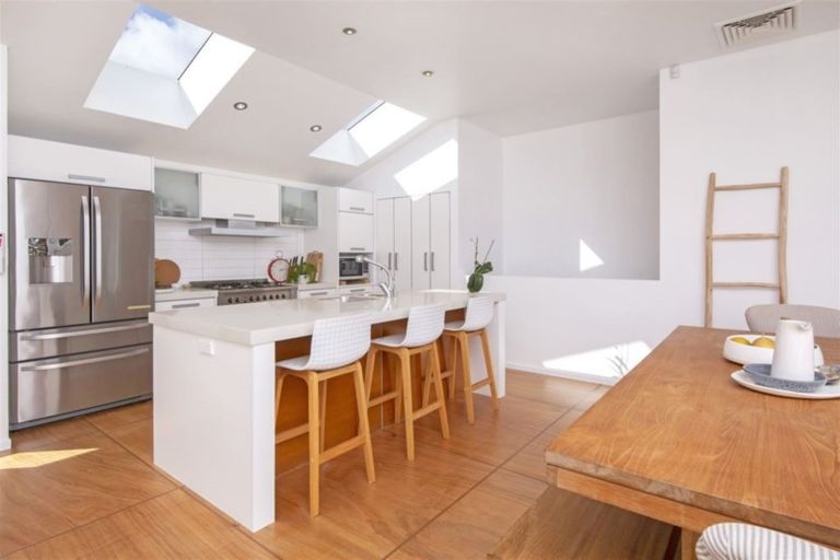 Photo of property in 351 Bucklands Beach Road, Bucklands Beach, Auckland, 2012