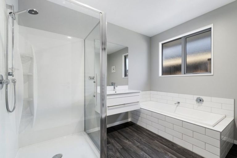 Photo of property in 14 Niger Street, Wanaka, 9305