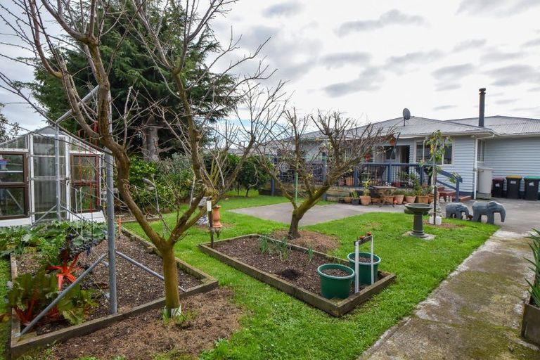 Photo of property in 240 High Street North, Carterton, 5713