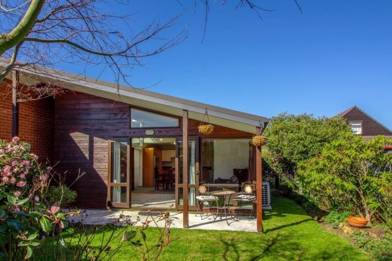 Photo of property in 32a Farquhars Road, Redwood, Christchurch, 8051