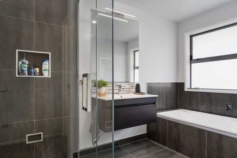 Photo of property in 86 Pakanga Grove, Pyes Pa, Tauranga, 3112