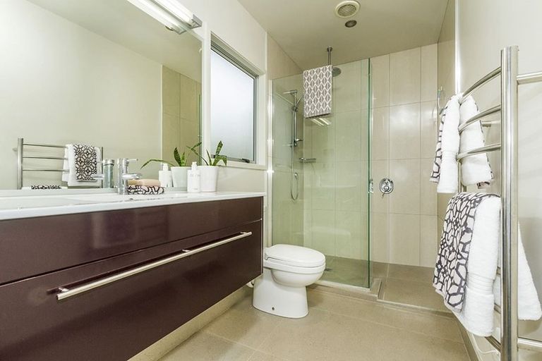 Photo of property in 1/27 Park Rise, Campbells Bay, Auckland, 0630