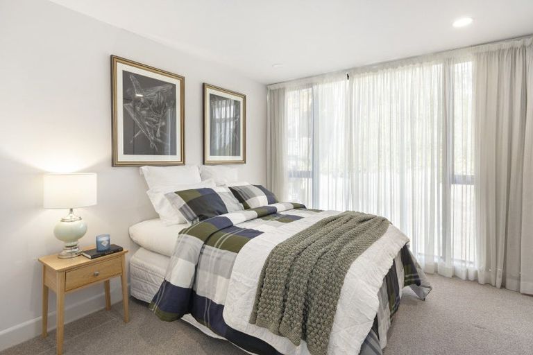 Photo of property in 7/308 Oriental Parade, Oriental Bay, Wellington, 6011