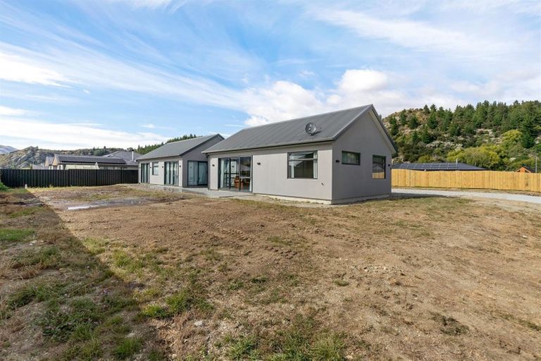 Photo of property in Luggate Park, 11 Cooper Crescent, Luggate, Cromwell, 9383