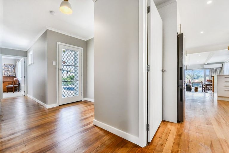 Photo of property in 100 Forest Lake Road, Forest Lake, Hamilton, 3200