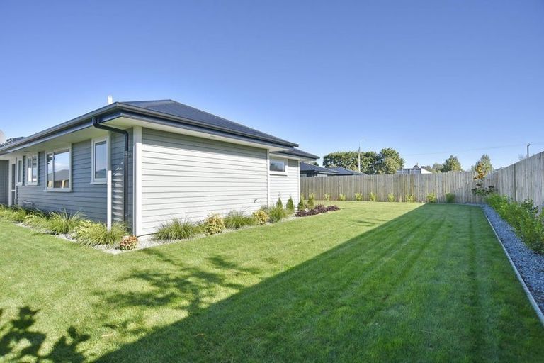 Photo of property in 3 Mcquillan Avenue, Woodend, 7610