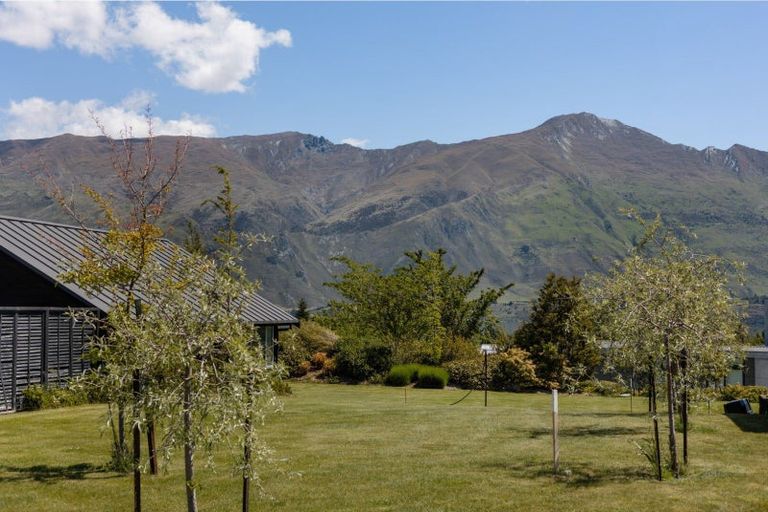 Photo of property in 38 Ridgecrest, Wanaka, 9305