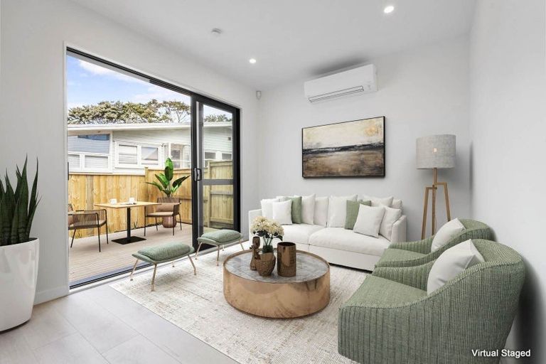 Photo of property in 16c Madison Place, Forrest Hill, Auckland, 0620