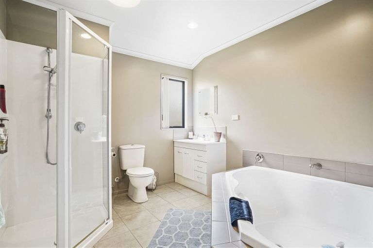 Photo of property in 15 Eclipse Rise, Flagstaff, Hamilton, 3210