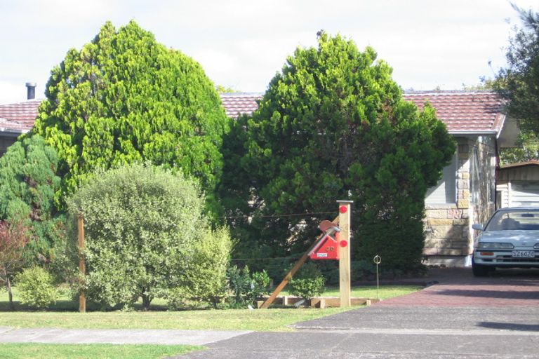 Photo of property in 30 Manuka Road, Glenfield, Auckland, 0629