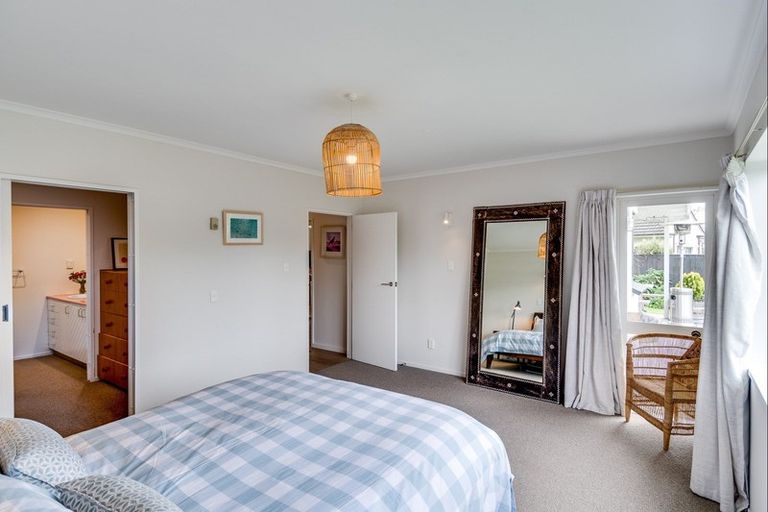 Photo of property in 15 Kopanga Road, Havelock North, 4130