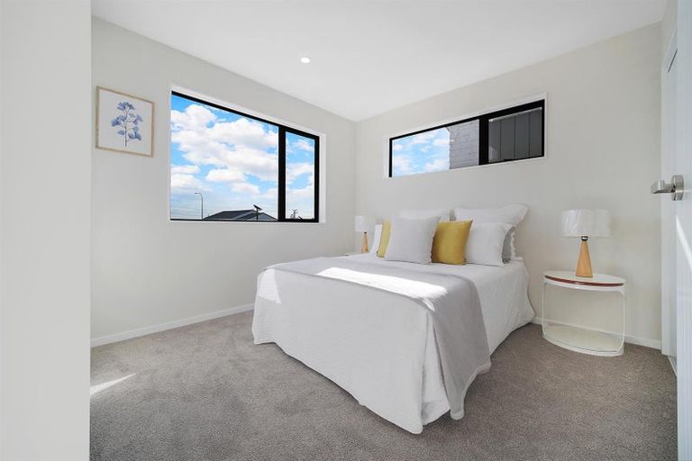 Photo of property in 105 Kairakau Street, Papakura, 2110