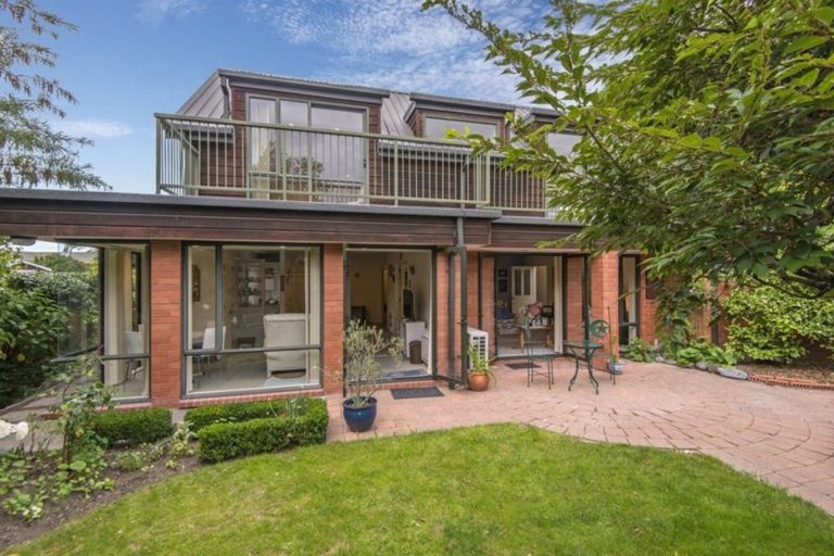 Photo of property in 16a Greers Road, Ilam, Christchurch, 8041