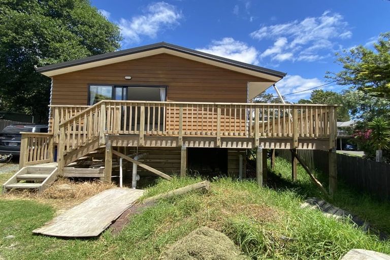 Photo of property in 5 Stillwater Crescent, Stillwater, Silverdale, 0993