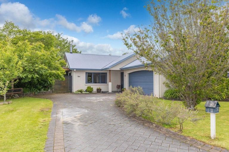 Photo of property in 34 Bellona Place, Flagstaff, Hamilton, 3210