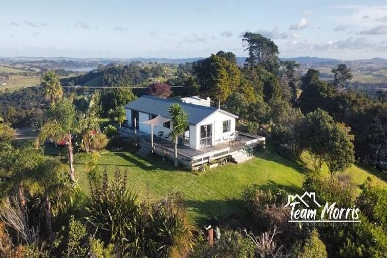 Photo of property in 133 Wearmouth Road, Paparoa, 0571