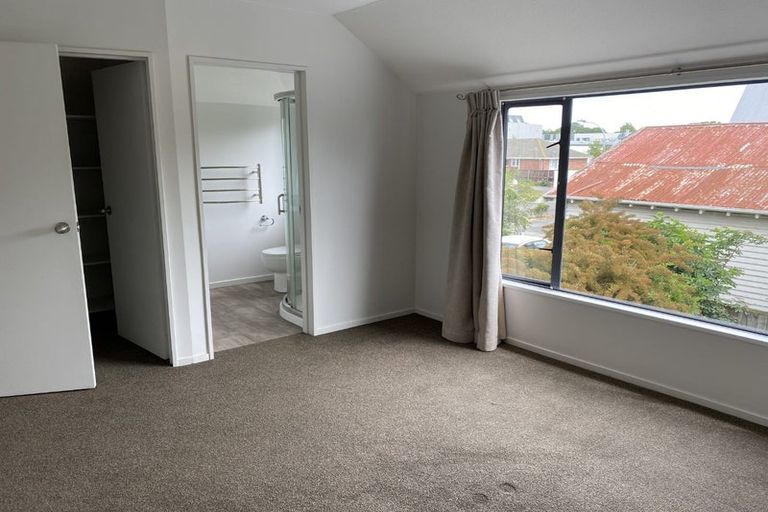 Photo of property in 2/90 Picton Avenue, Riccarton, Christchurch, 8011