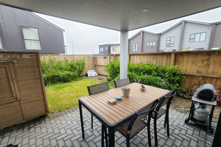 Photo of property in 20 Wai Place, Westgate, Auckland, 0614