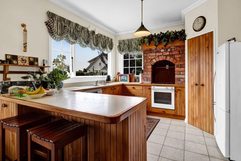 Photo of property in 170a Brooklands Road, Vogeltown, New Plymouth, 4310