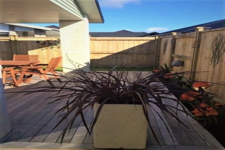 Photo of property in 80 Cassinia Close, Papamoa Beach, Papamoa, 3118