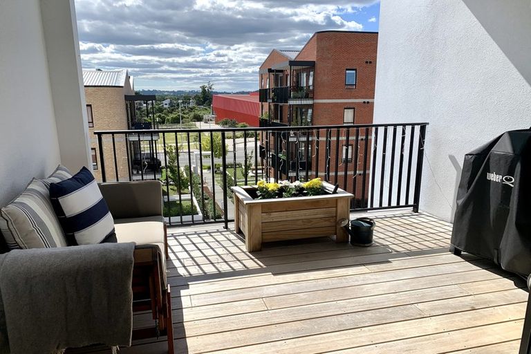 Photo of property in 213/81 Mapou Road, Hobsonville, Auckland, 0616