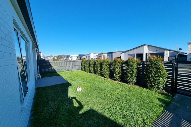 Photo of property in 15 Sierra Way, Ramarama, 2579