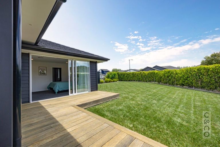 Photo of property in 31 Fruitlands Road, Kumeu, 0810