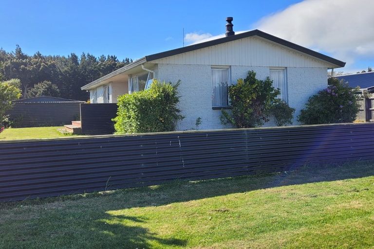 Photo of property in 59 Paisley Street, Kew, Invercargill, 9812