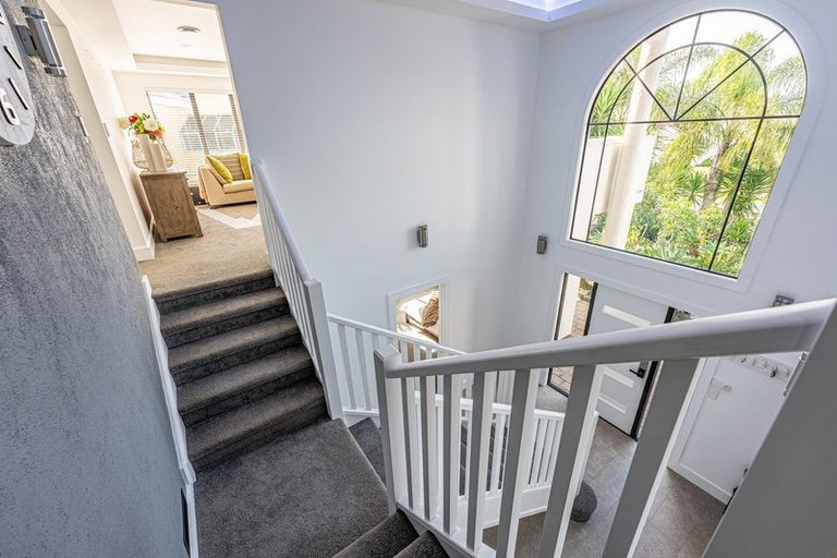 Photo of property in 353 Gulf Harbour Drive, Gulf Harbour, Whangaparaoa, 0930