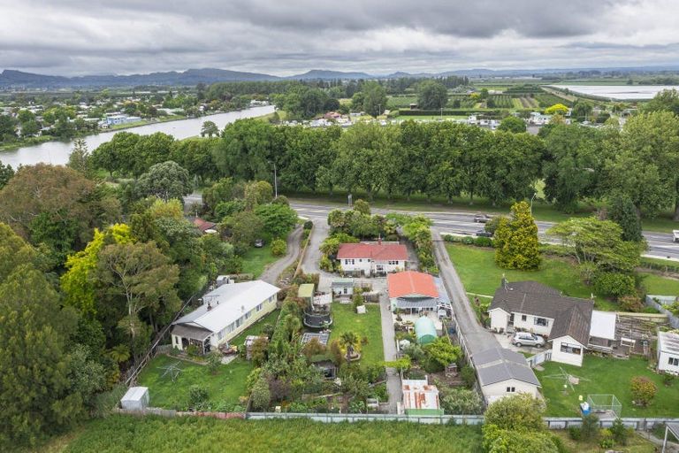 Photo of property in 243 State Highway 2, Clive, 4102