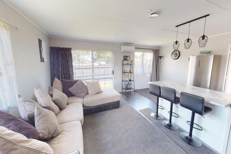 Photo of property in 29 Acacia Street, Kelvin Grove, Palmerston North, 4414