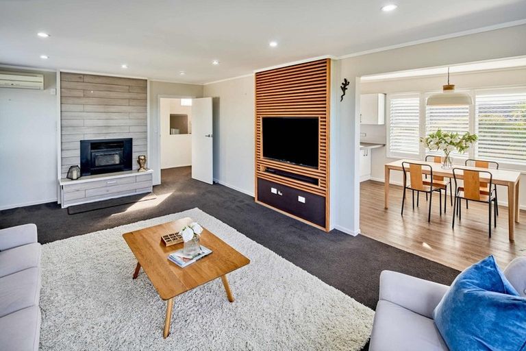 Photo of property in 43 Pope Street, Camborne, Porirua, 5026