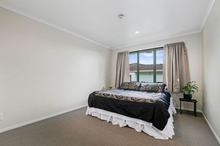 Photo of property in 40d James Laurie Street, Henderson, Auckland, 0612