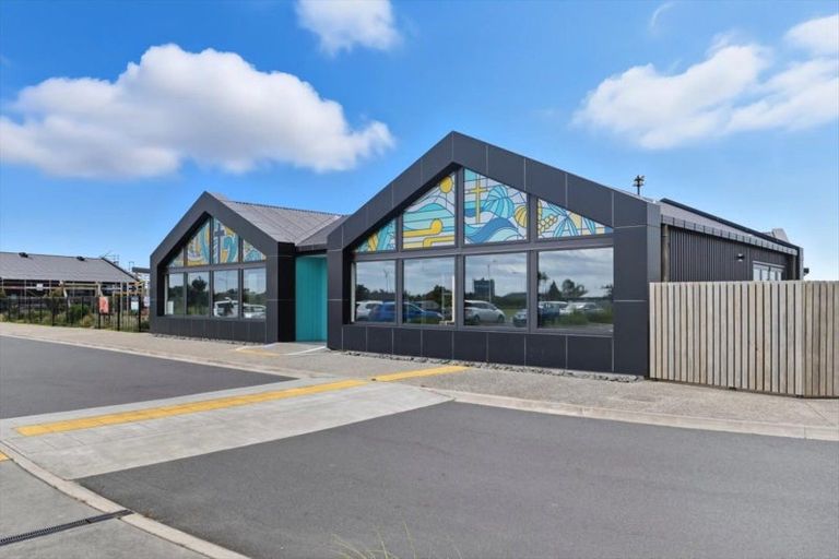 Photo of property in 82 Golden Sands Drive, Papamoa Beach, Papamoa, 3118