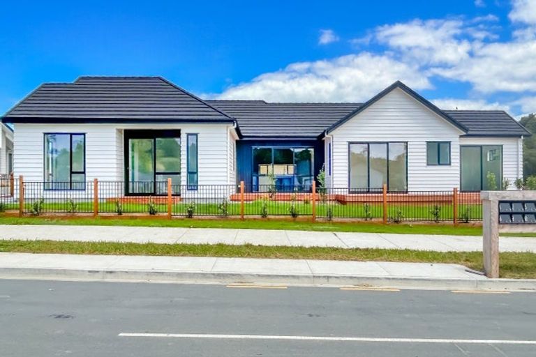 Photo of property in 2 Hayley Court, Wainui, Silverdale, 0992