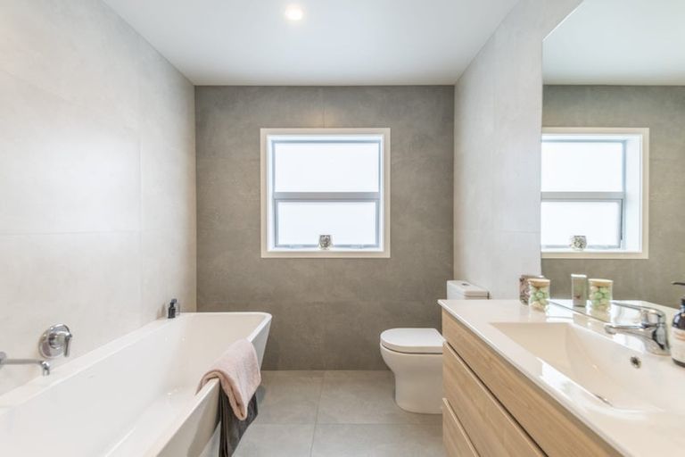 Photo of property in 16 Prestbury Grove, Churton Park, Wellington, 6037