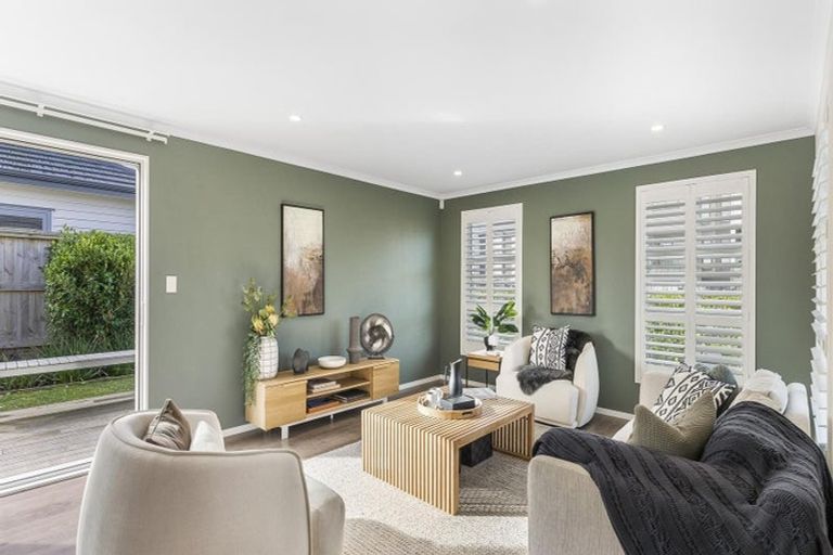 Photo of property in 12b Belvedere Court, West Harbour, Auckland, 0618