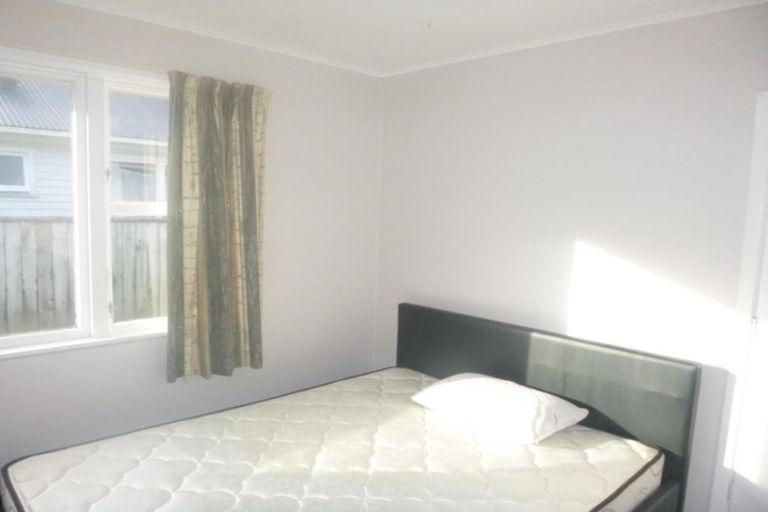 Photo of property in 249 Wellington Road, Wainuiomata, Lower Hutt, 5014