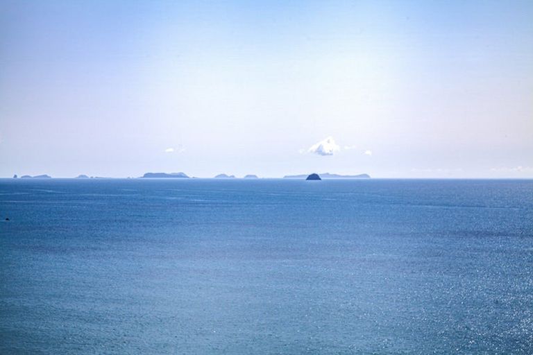 Photo of property in 2 Fantail Terrace, Tairua, 3508