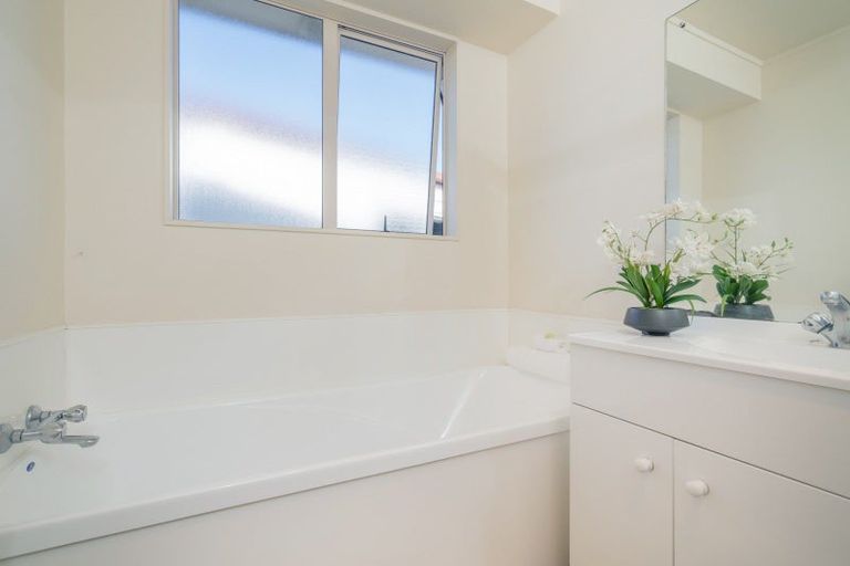 Photo of property in 37 Hahei Beach Road, Hahei, Whitianga, 3591