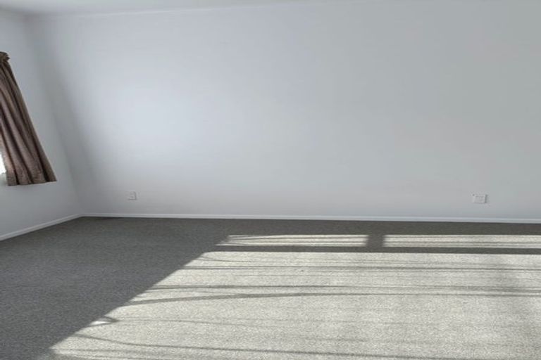 Photo of property in 63 The Parade, Island Bay, Wellington, 6023