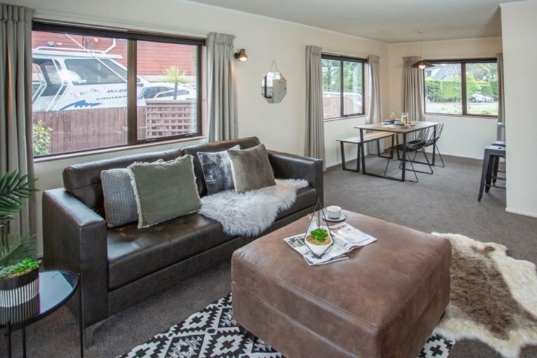 Photo of property in 48 Olive Terrace, Paraparaumu Beach, Paraparaumu, 5032