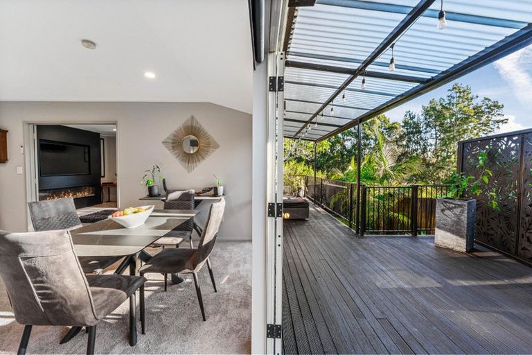 Photo of property in 129b Parrs Cross Road, Glen Eden, Auckland, 0612