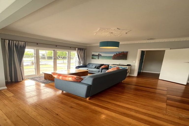 Photo of property in 3 Anderson Grove, Epuni, Lower Hutt, 5011