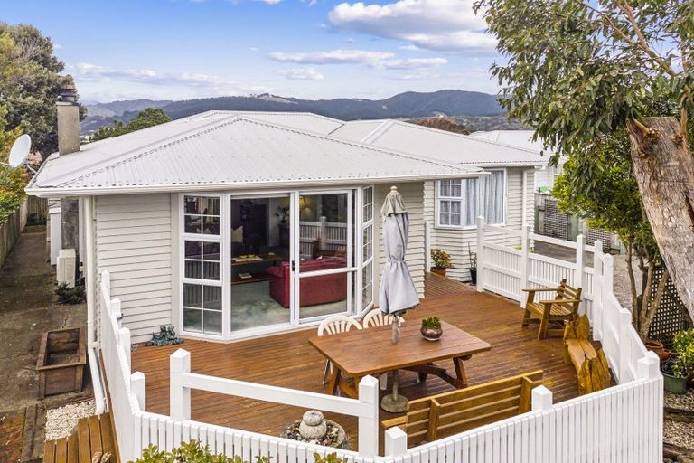 Photo of property in 64 Alexander Road, Raumati Beach, Paraparaumu, 5032