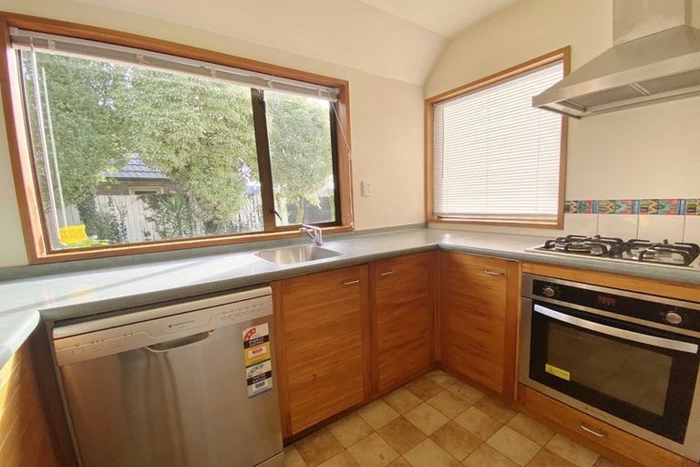 Photo of property in 2/46 Weston Road, St Albans, Christchurch, 8052