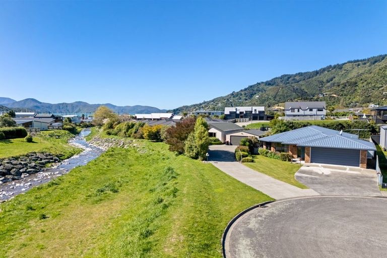 Photo of property in 19 Captains Close, Waikawa, Picton, 7220