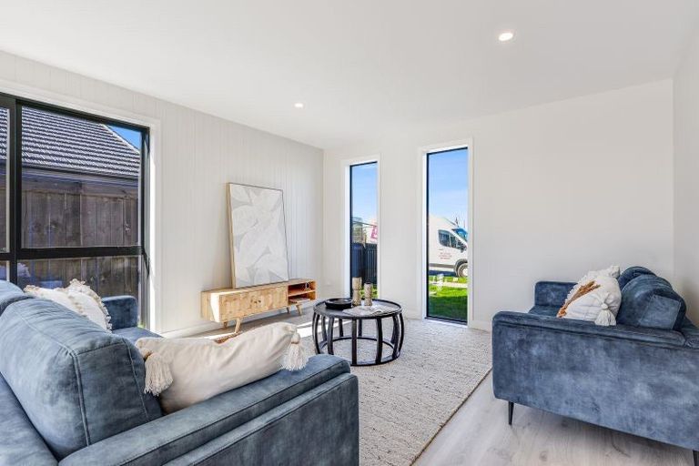 Photo of property in 15 Tiroake Street, Ruakura, 3214