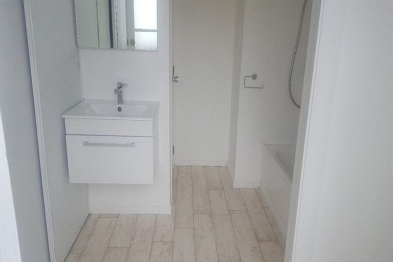 Photo of property in 56 Zita Maria Drive, Massey, Auckland, 0614